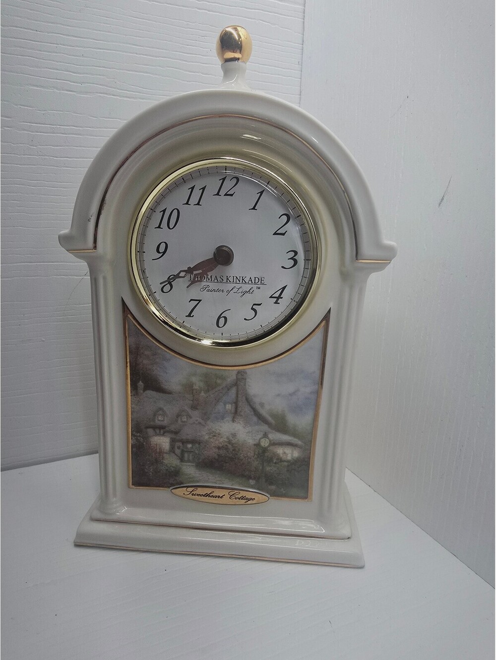 Thomas Kinkade Sweetheart Cottage Ceramic Mantle Clock 2004 Gold Trim